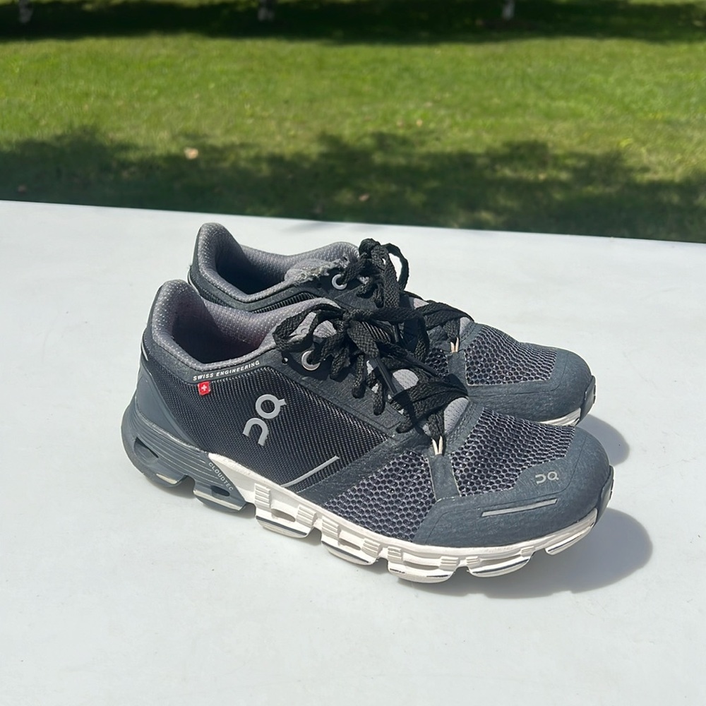 OnCloud Women’s Cloud Flyer